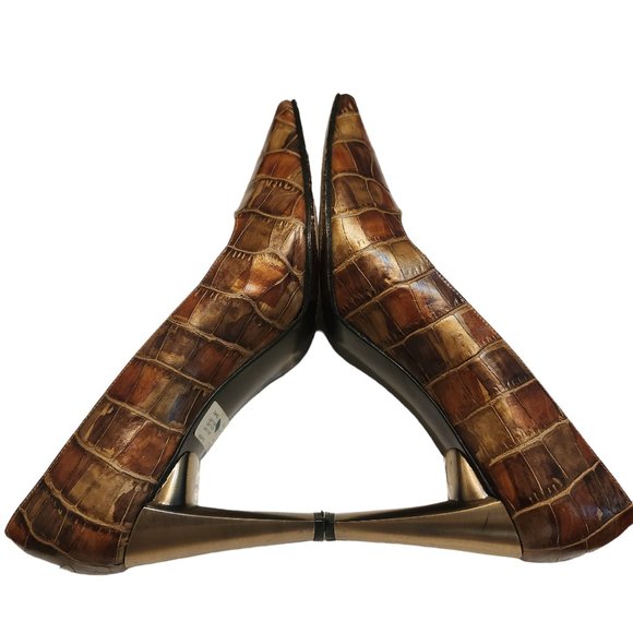 Stuart Weitzman Brown Tortoise Shell Leather Pump - Picture 2 of 11